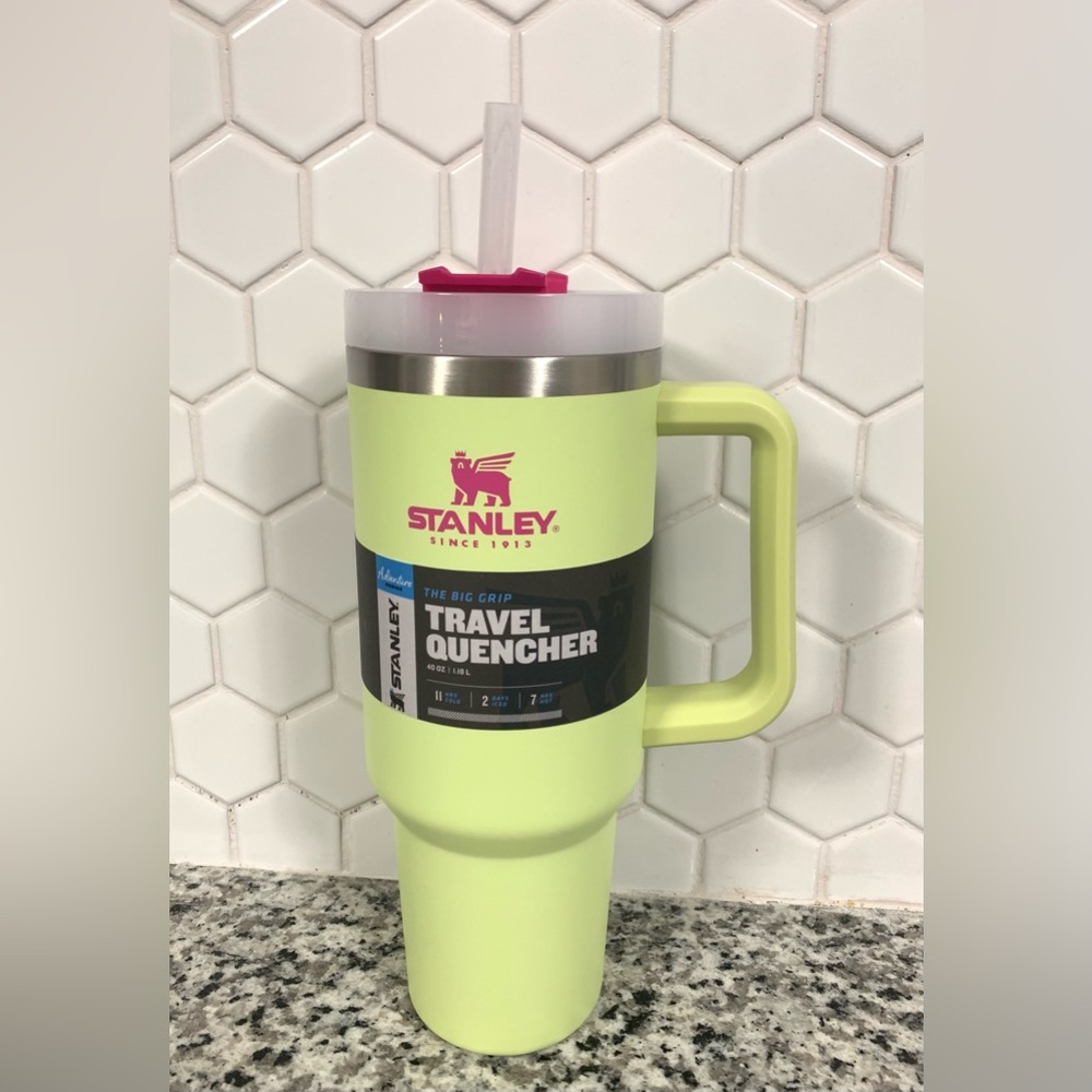 Stanley CITRON MIX (yellow and pink) Rare Color 40oz Adventure Quencher NWT